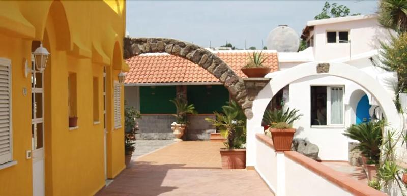 Forio di Ischia Hotel Punto Azzurro מראה חיצוני תמונה