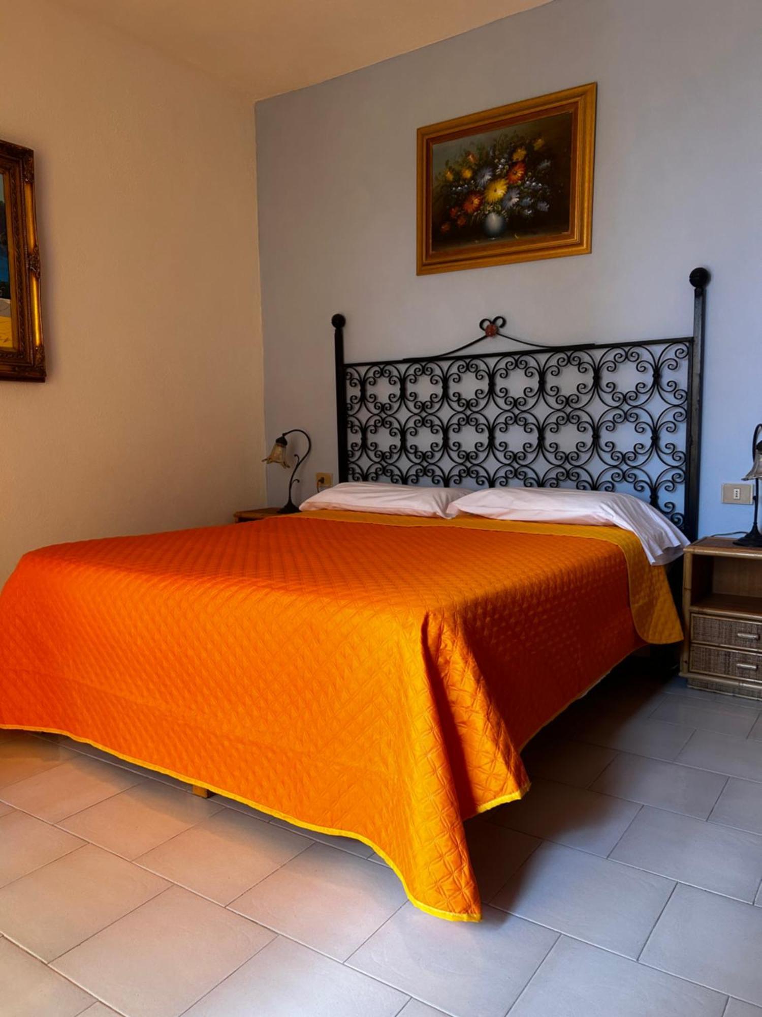 Forio di Ischia Hotel Punto Azzurro מראה חיצוני תמונה