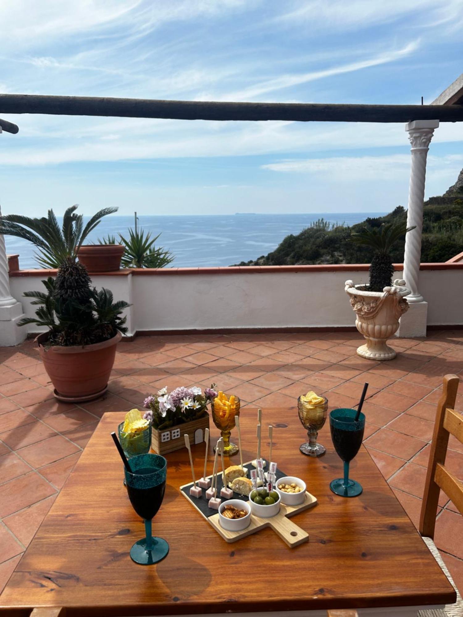 Forio di Ischia Hotel Punto Azzurro מראה חיצוני תמונה